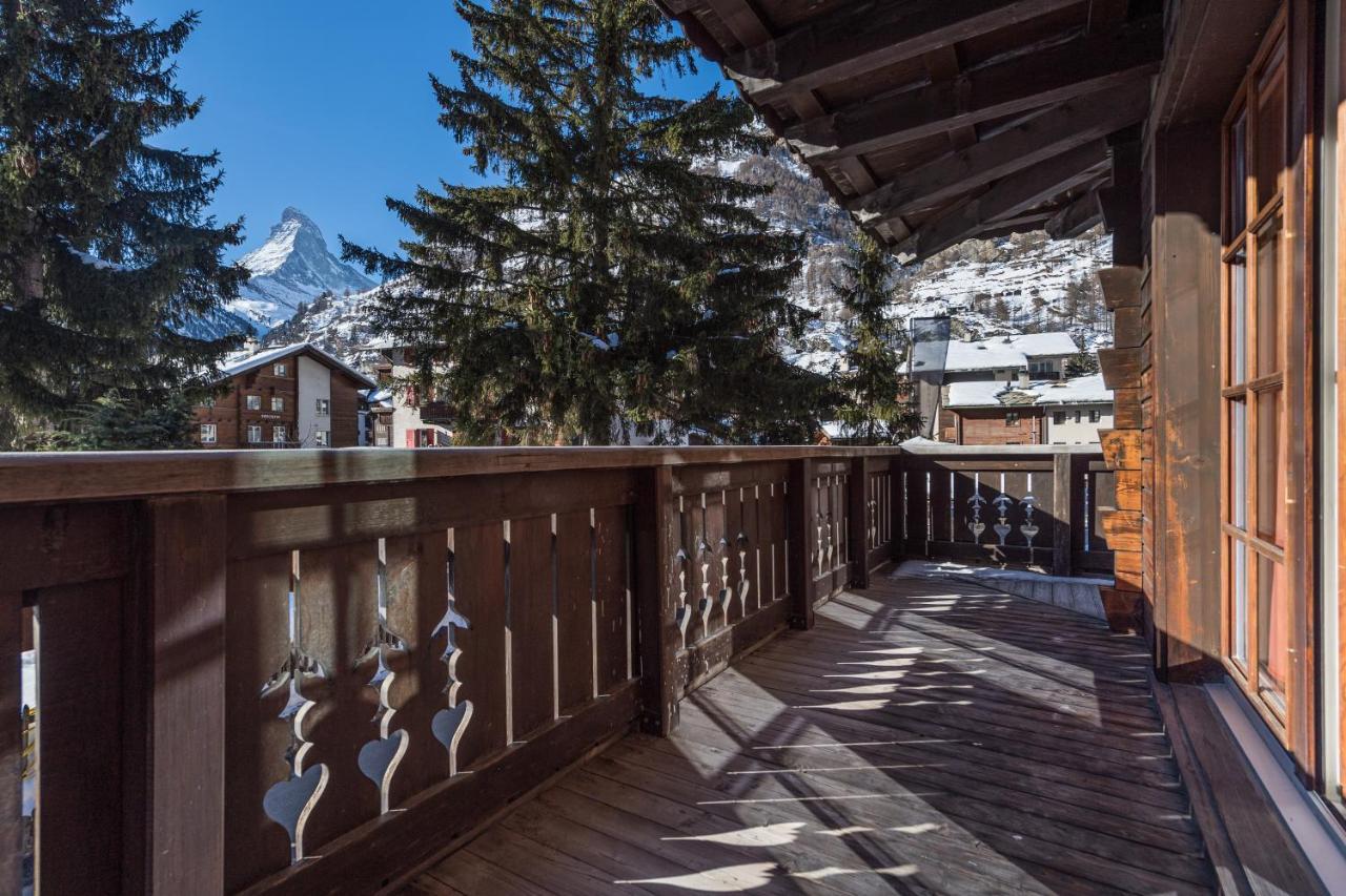 Village Apartment With Matterhorn View Zermatt Extérieur photo